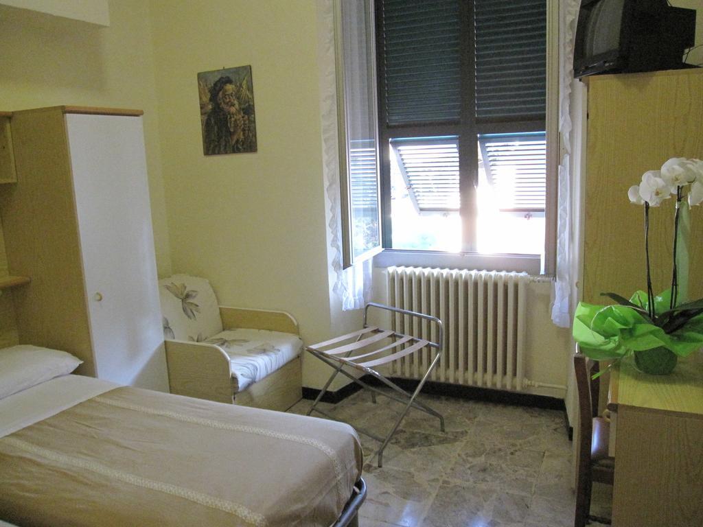 Albergo Kristina Bordighera Szoba fotó
