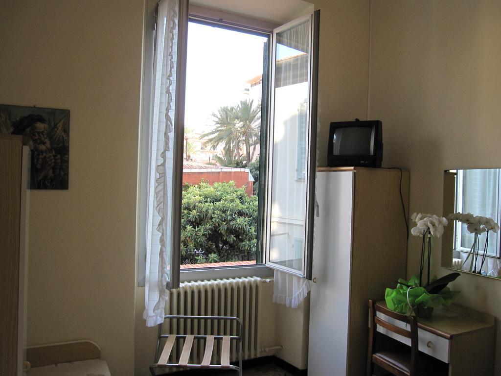 Albergo Kristina Bordighera Szoba fotó