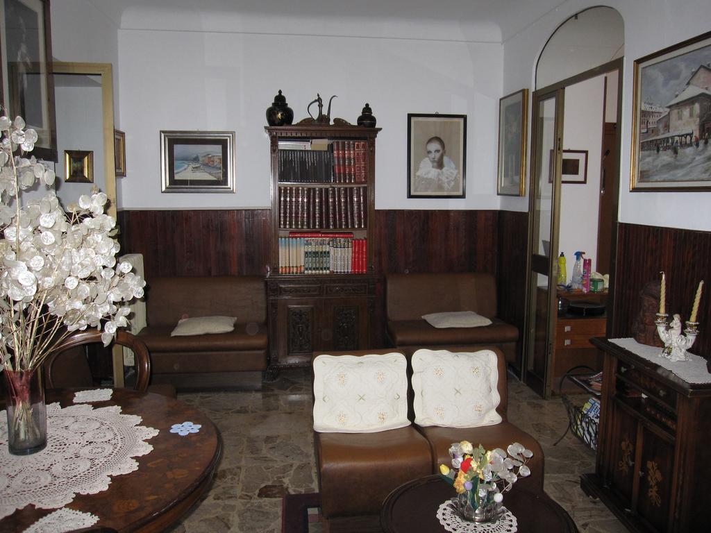 Albergo Kristina Bordighera Kültér fotó