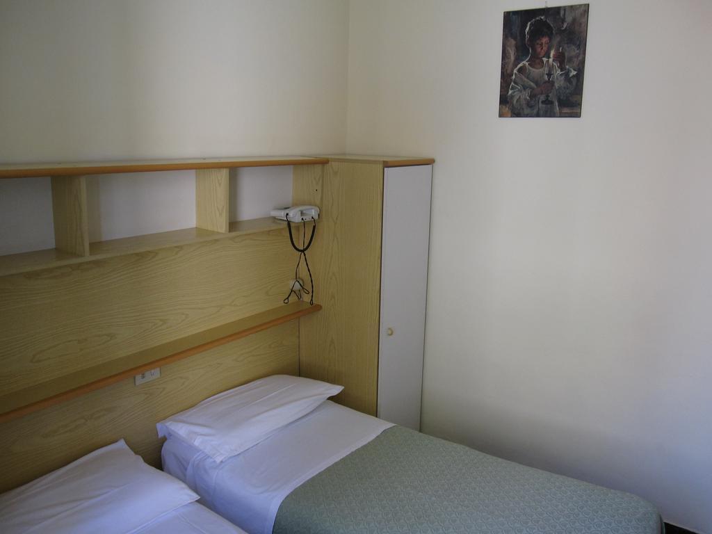 Albergo Kristina Bordighera Szoba fotó